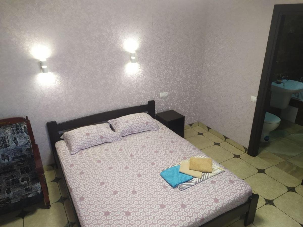 На Круговій Zaporizhia Ngoại thất bức ảnh