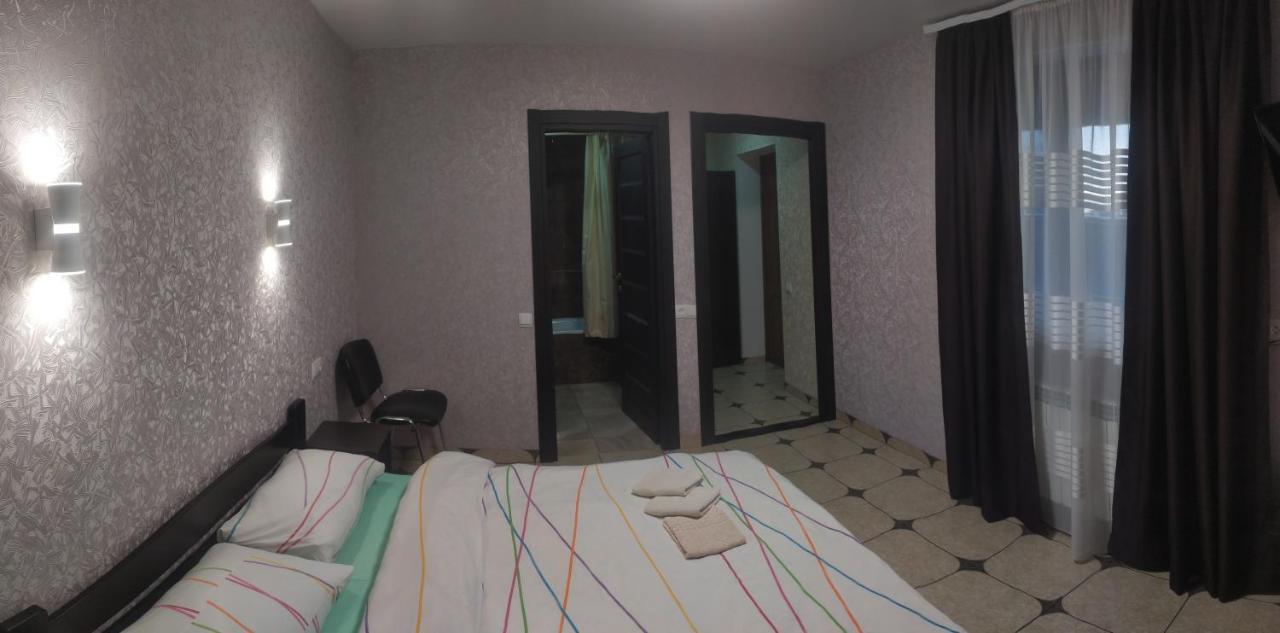 На Круговій Zaporizhia Ngoại thất bức ảnh